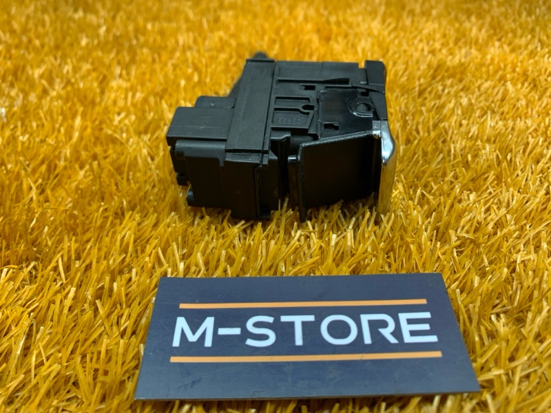 Кнопка стояночного тормоза, 500 рублей, Красноярск