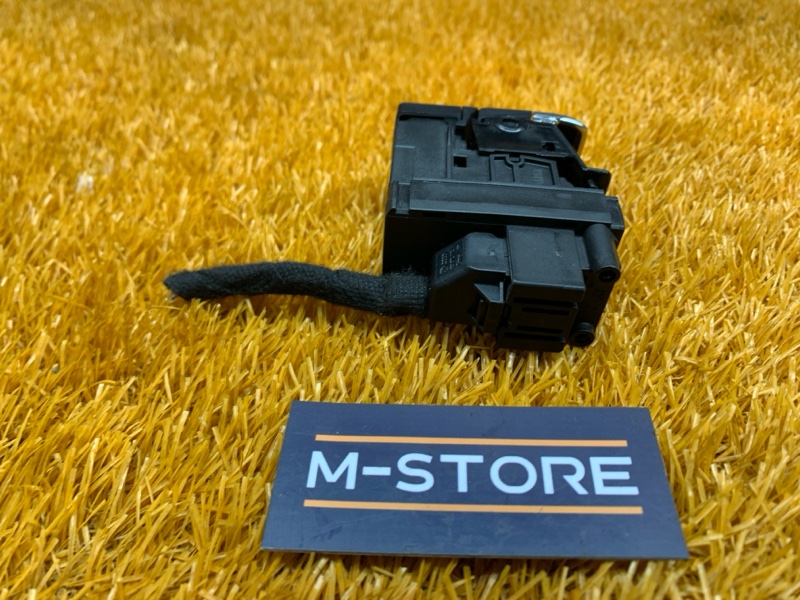 Кнопка стояночного тормоза, 500 рублей, Красноярск