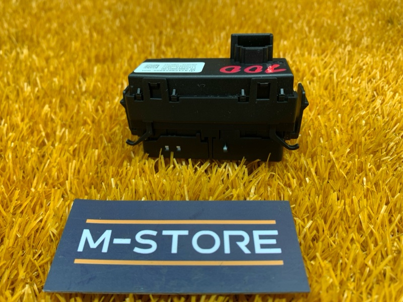 кнопка выбора режима АКПП, 500 рублей, Красноярск