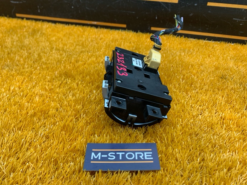 блок управления подвеской, 2000 рублей, Красноярск