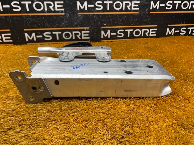 кронштейн усилителя бампера, 2120 рублей, Красноярск