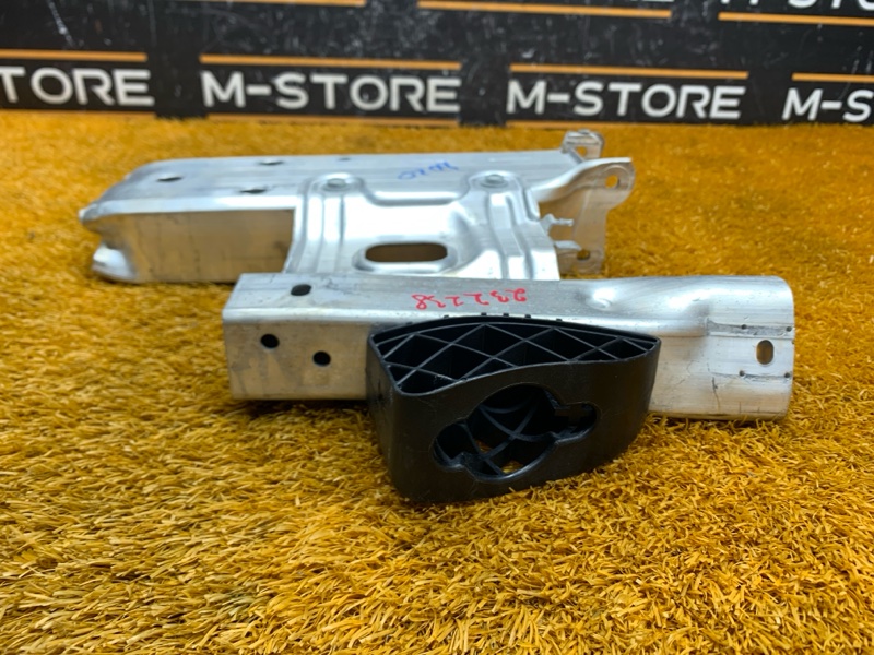 кронштейн усилителя бампера, 2120 рублей, Красноярск