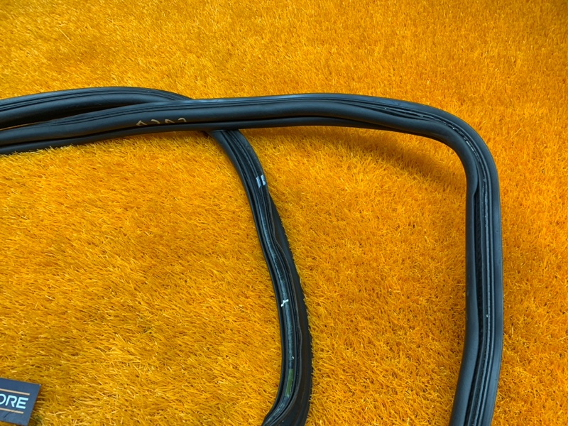 Уплотнитель багажника, 560 рублей, Красноярск