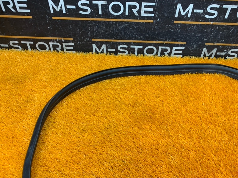 Уплотнитель капота, 660 рублей, Красноярск