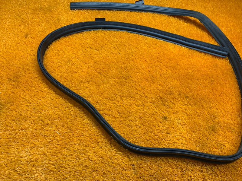 Уплотнитель капота, 660 рублей, Красноярск