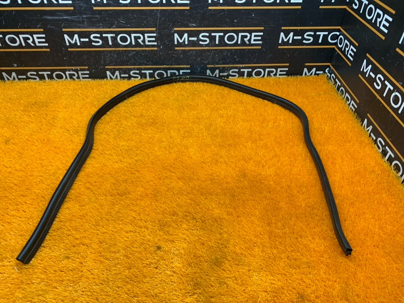 Уплотнитель капота, 370 рублей, Красноярск