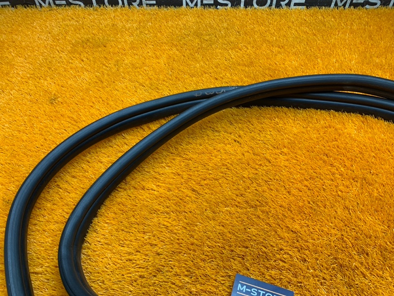 Уплотнитель двери багажника, 730 рублей, Красноярск