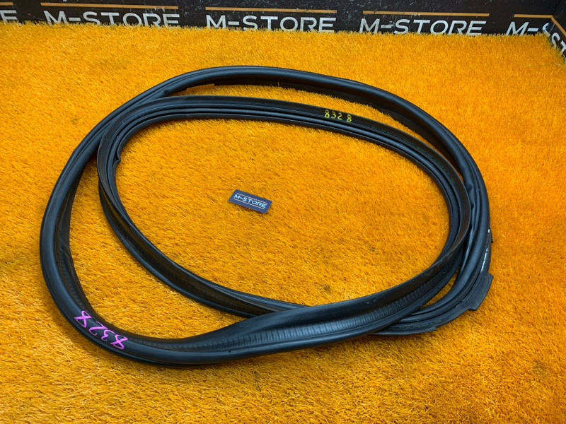 Уплотнитель багажника, 2120 рублей, Красноярск