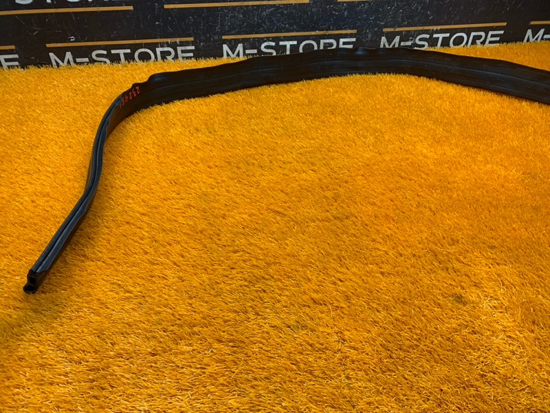 Уплотнитель капота, 720 рублей, Красноярск