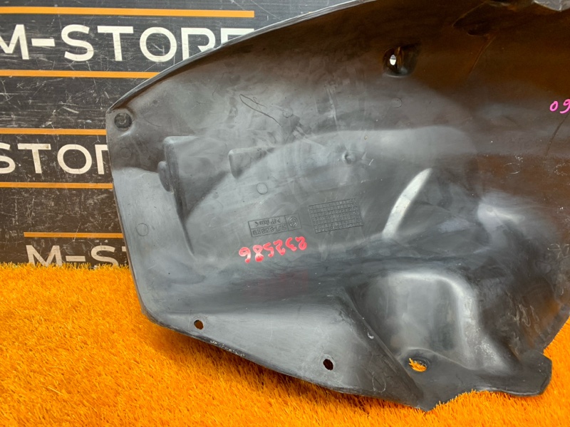 подкрылок, 800 рублей, Красноярск