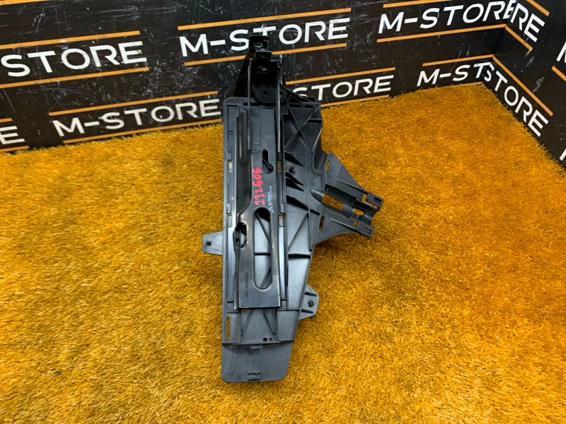 кронштейн фары, 4910 рублей, Красноярск