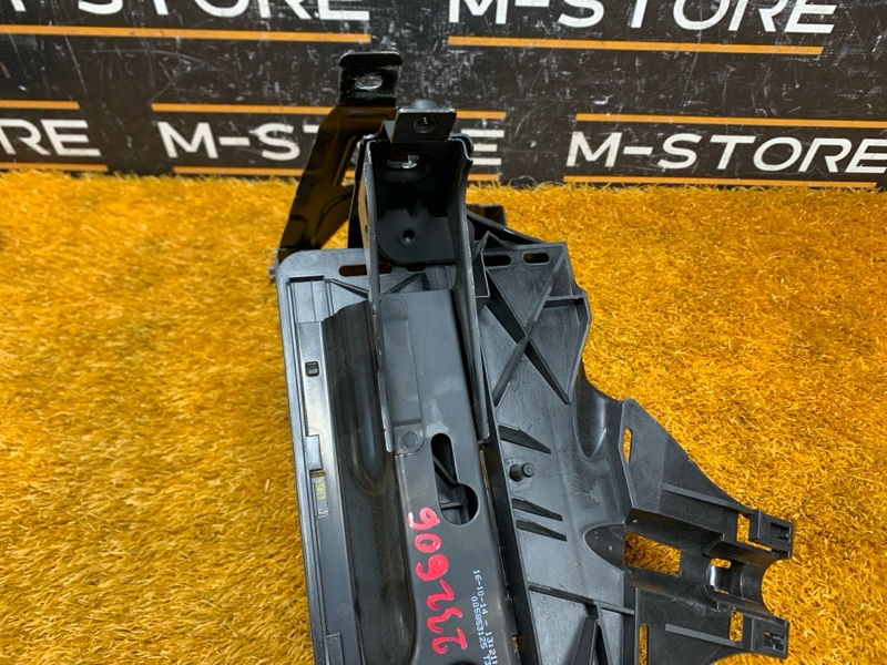 кронштейн фары, 4910 рублей, Красноярск