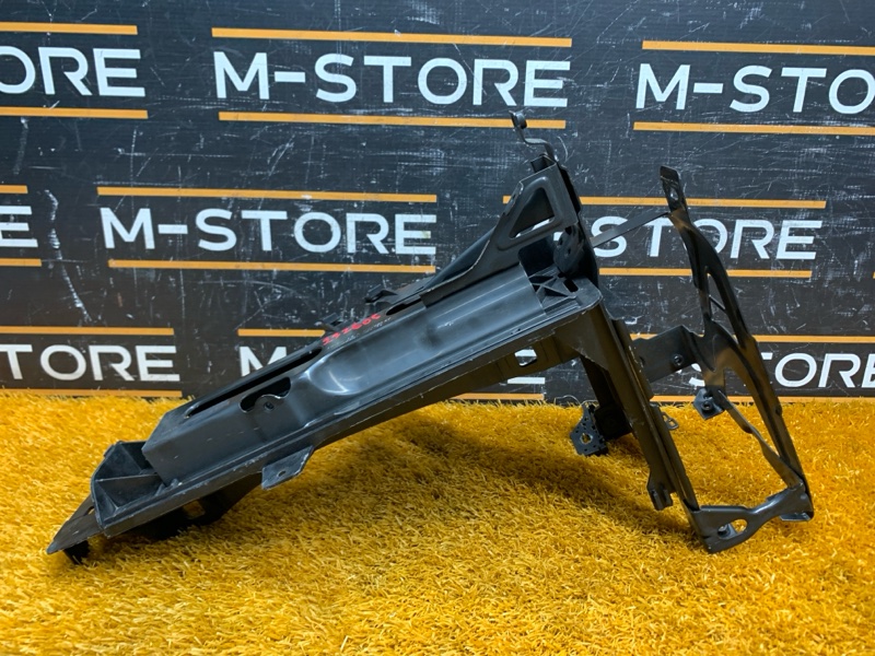 кронштейн фары, 4910 рублей, Красноярск