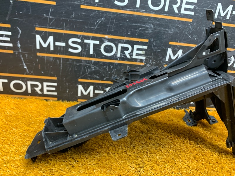 кронштейн фары, 4910 рублей, Красноярск