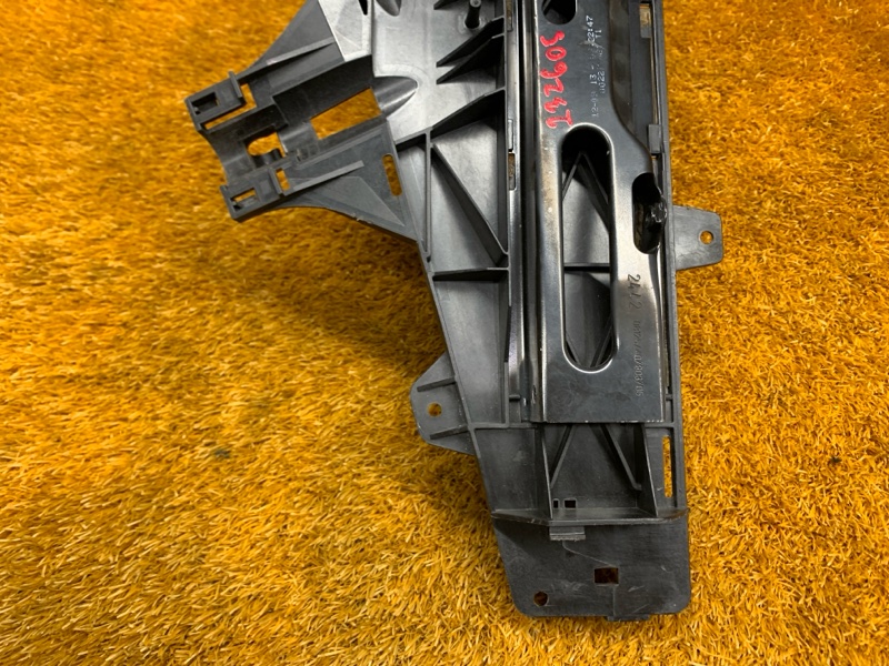 кронштейн фары, 4910 рублей, Красноярск