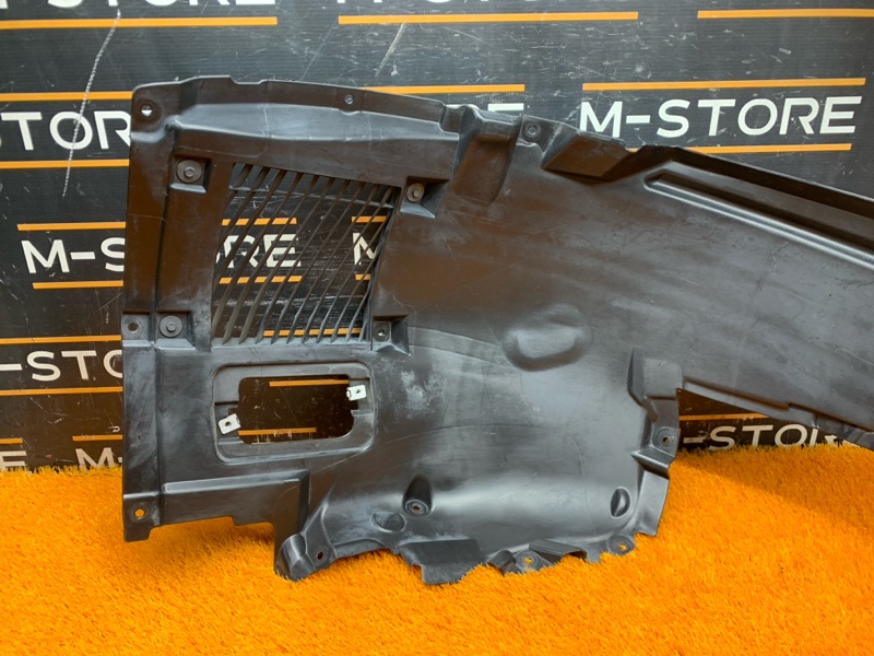 подкрылок, 3000 рублей, Красноярск