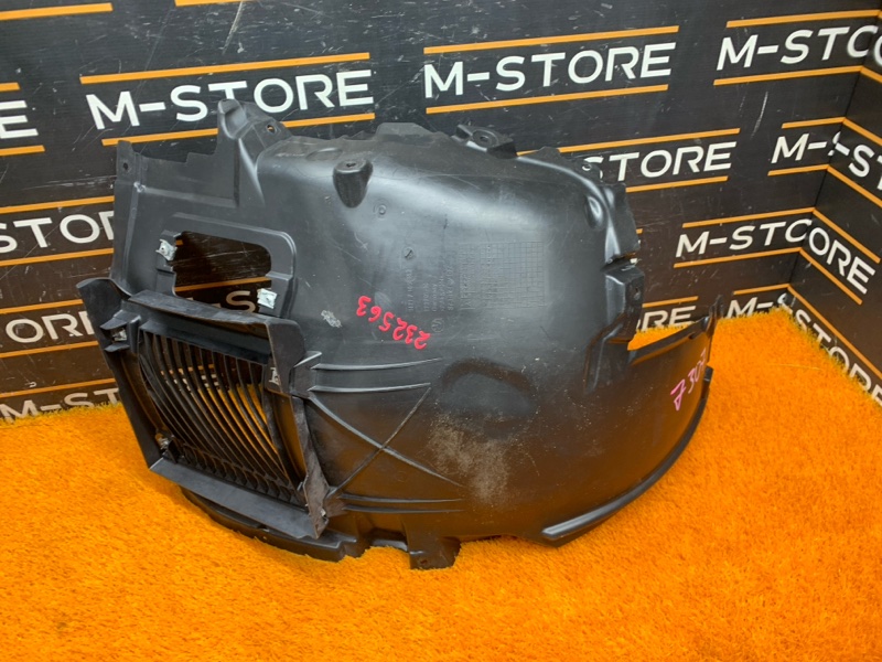 подкрылок, 3000 рублей, Красноярск