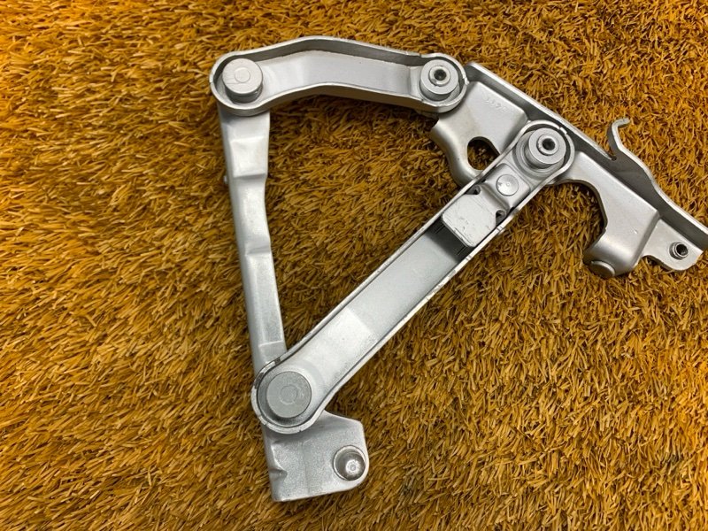 петля капота, 500 рублей, Красноярск