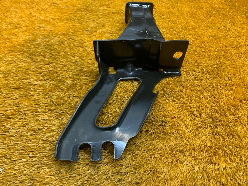 кронштейн усилителя бампера, 1420 рублей, Красноярск