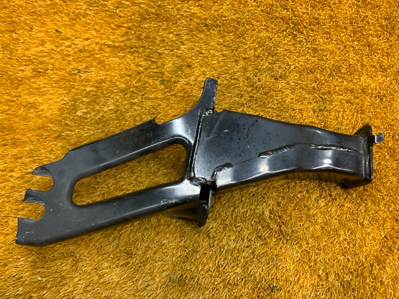 кронштейн усилителя бампера, 1420 рублей, Красноярск