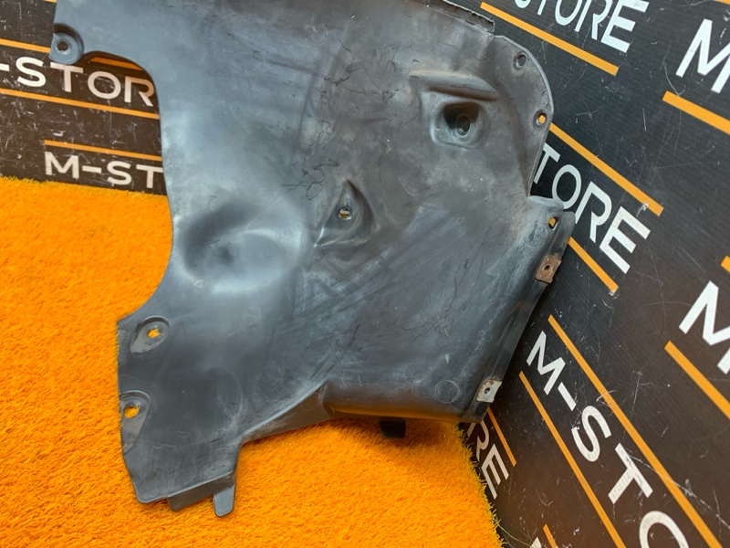 подкрылок, 600 рублей, Красноярск