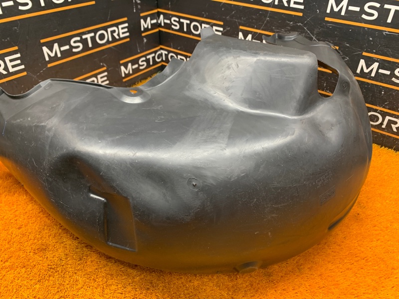 подкрылок, 500 рублей, Красноярск