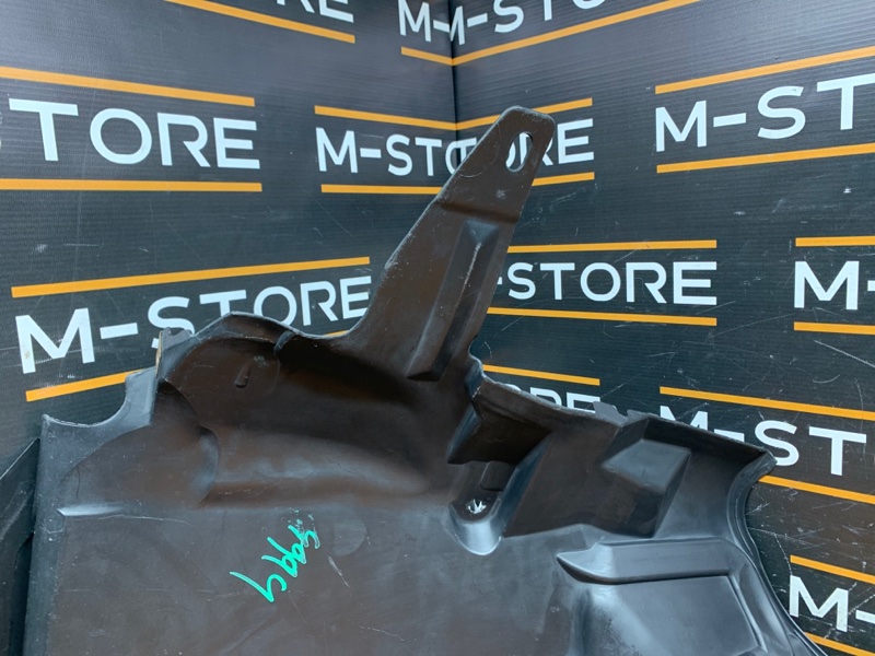 подкрылок, 600 рублей, Красноярск