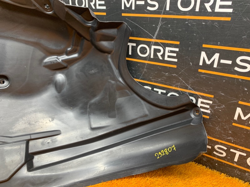 подкрылок, 700 рублей, Красноярск