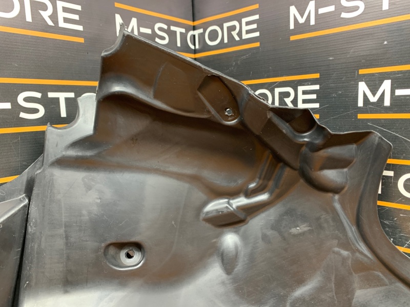 подкрылок, 700 рублей, Красноярск