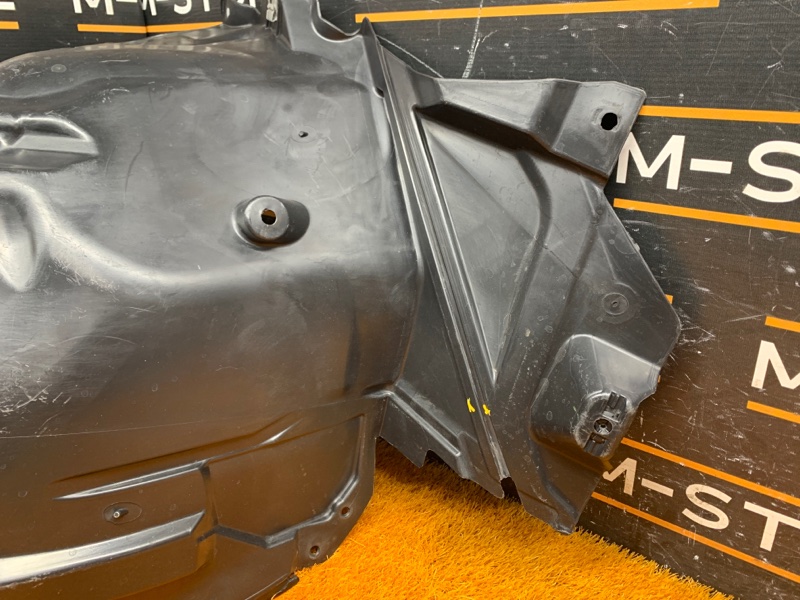 подкрылок, 700 рублей, Красноярск