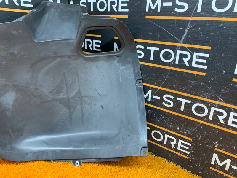 подкрылок, 5500 рублей, Красноярск