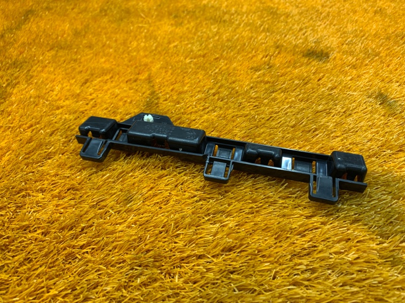 кронштейн порога, 400 рублей, Красноярск