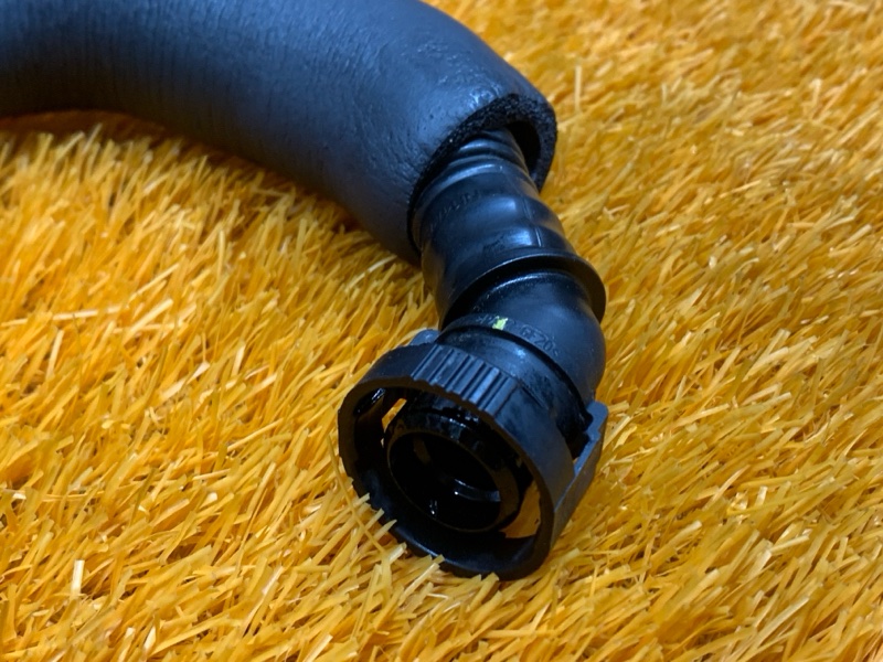 Патрубок картерных газов, 500 рублей, Красноярск