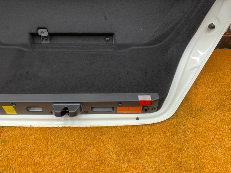 крышка багажника, 5000 рублей, Красноярск