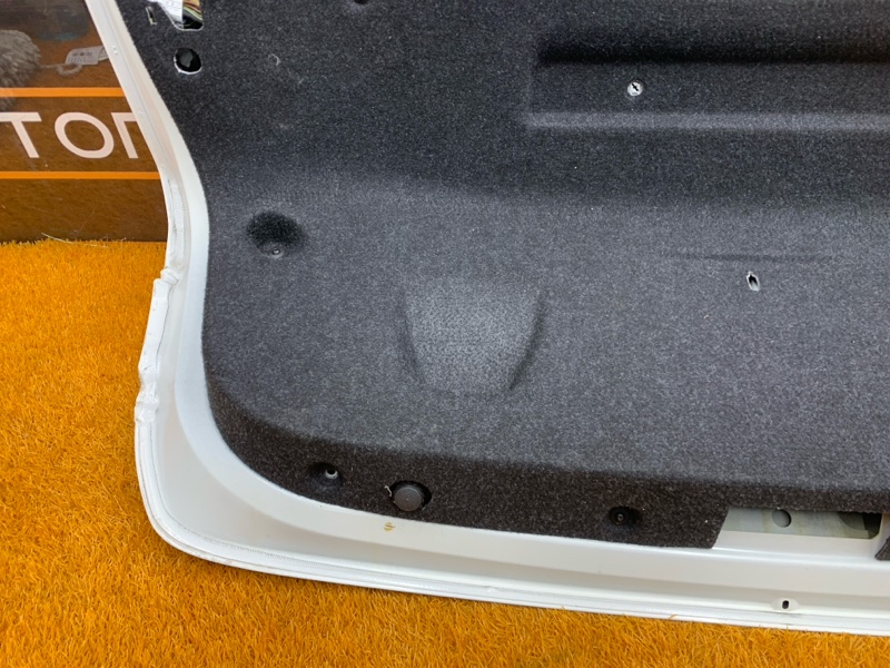 крышка багажника, 5000 рублей, Красноярск