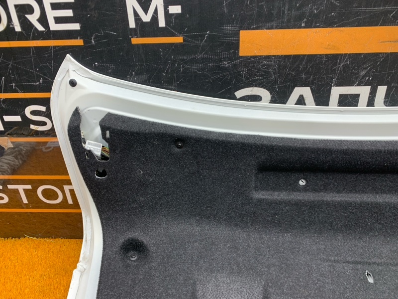 крышка багажника, 5000 рублей, Красноярск