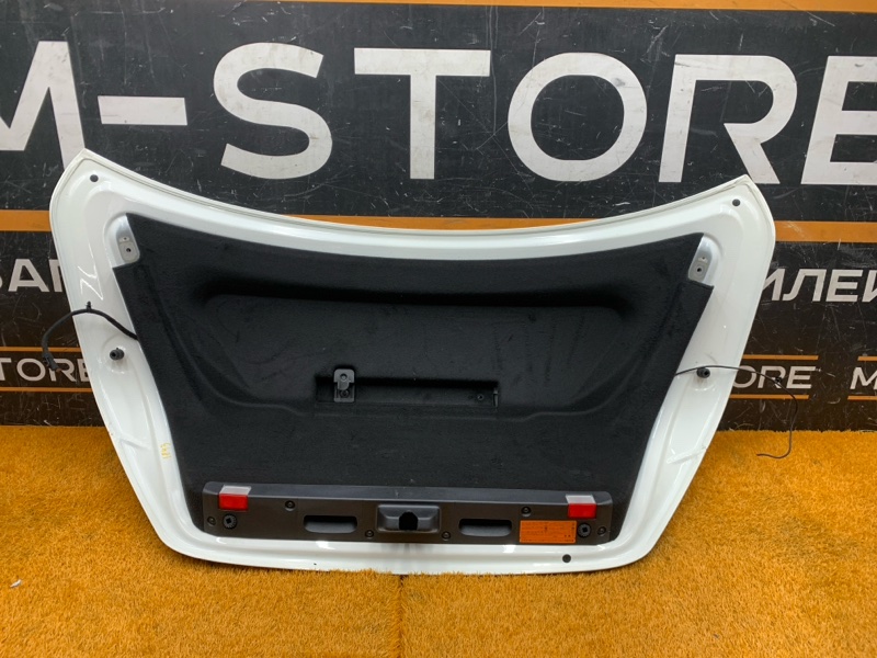 крышка багажника, 5000 рублей, Красноярск