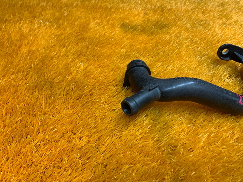 Патрубок системы охлаждения, 500 рублей, Красноярск