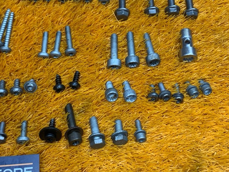 Болты и гайки ДВС, 1030 рублей, Красноярск