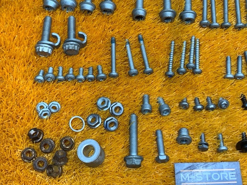 Болты и гайки ДВС, 1030 рублей, Красноярск