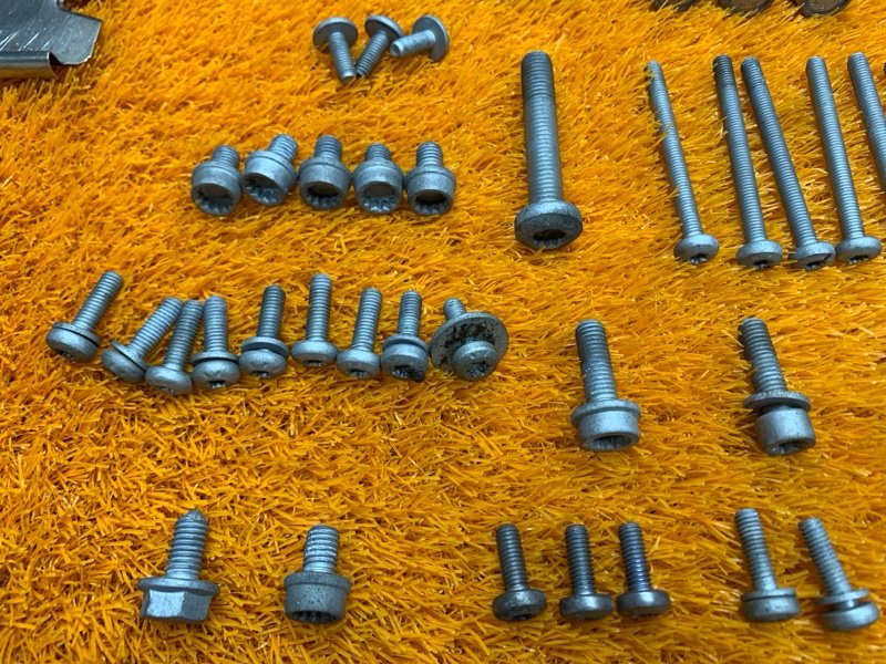 Болты и гайки ДВС, 950 рублей, Красноярск