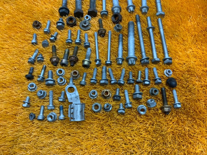 Болты и гайки ДВС, 950 рублей, Красноярск