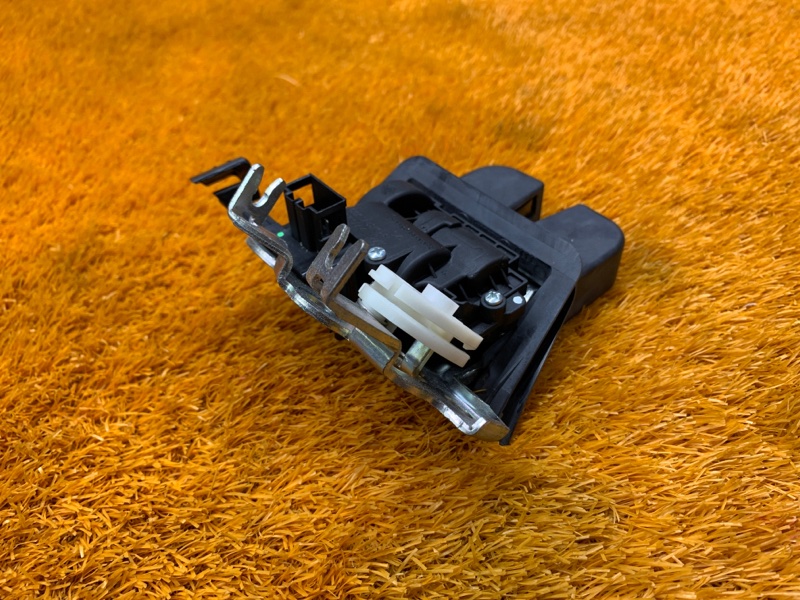 замок багажника, 1200 рублей, Красноярск