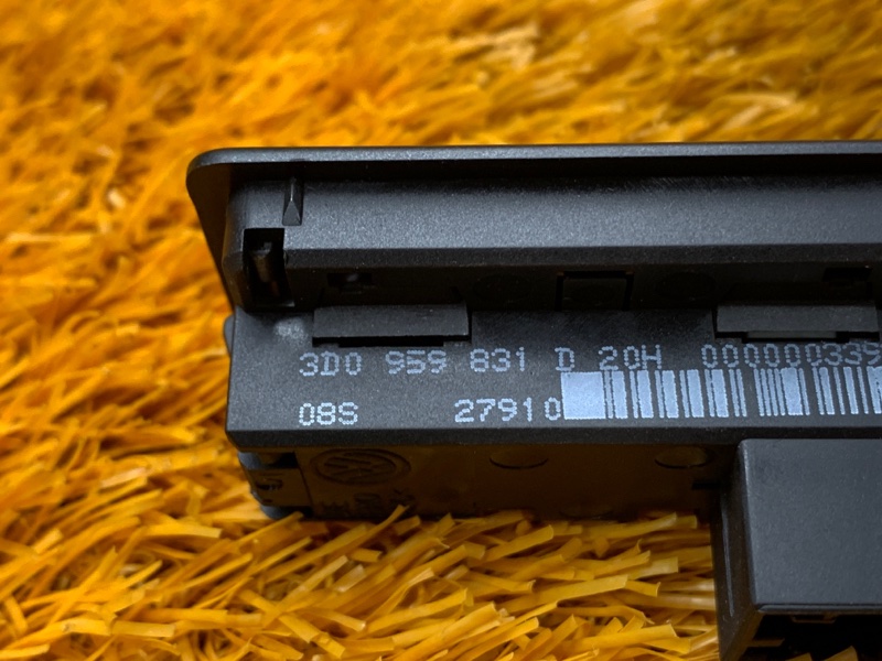 кнопка закрывания багажника, 1000 рублей, Красноярск