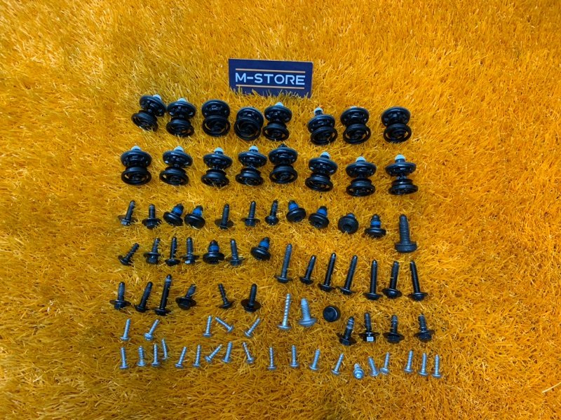 Болты и гайки дверей, 640 рублей, Красноярск