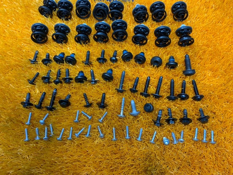 Болты и гайки дверей, 640 рублей, Красноярск