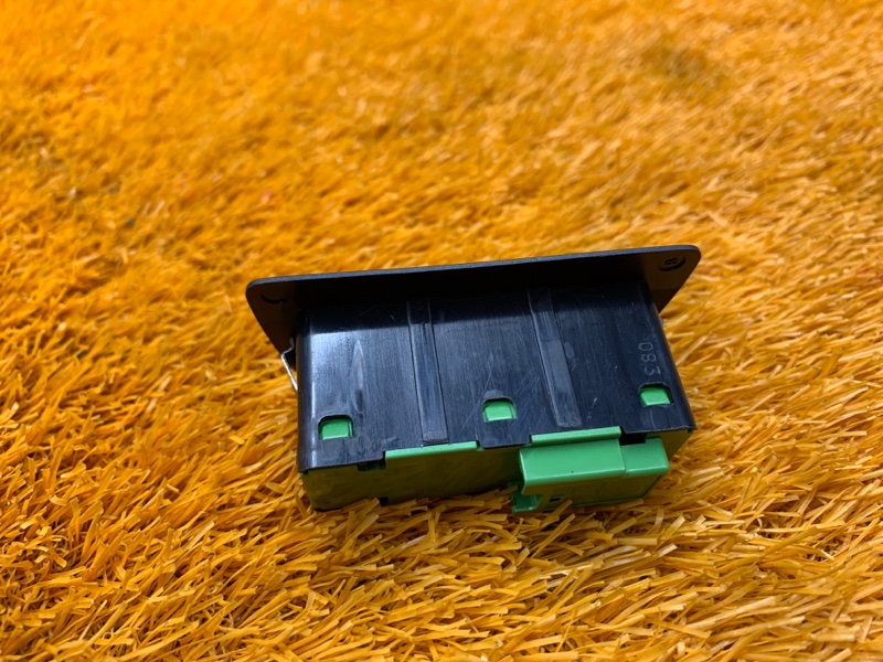 Кнопка центрального замка, 700 рублей, Красноярск