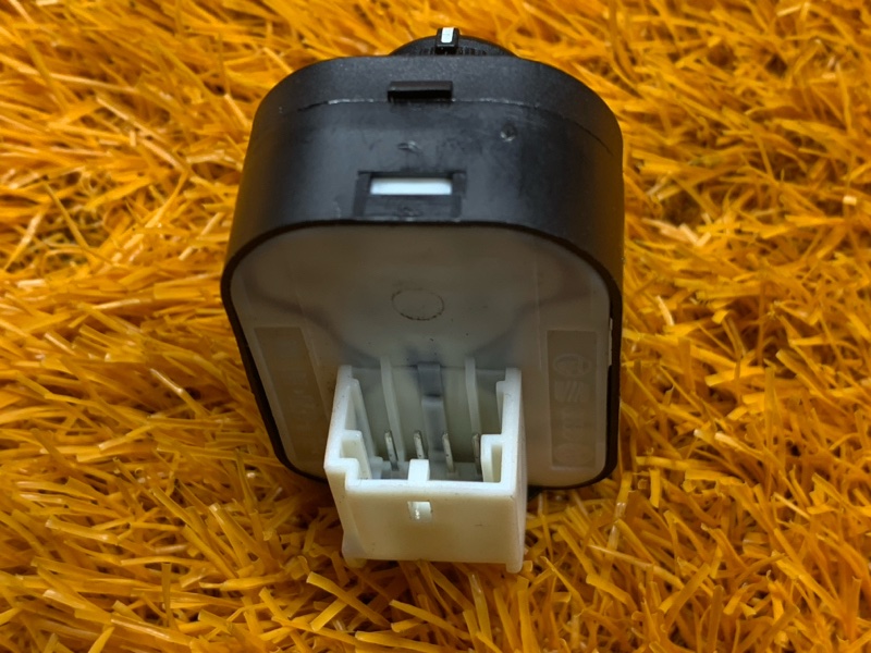 Кнопка регулировки зеркал, 500 рублей, Красноярск