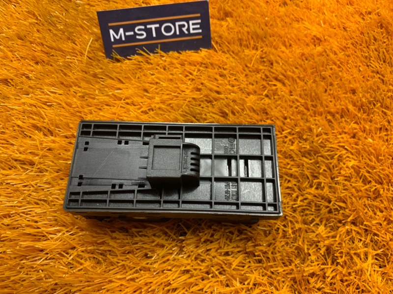 Блок управления стеклоподъемниками, 2000 рублей, Красноярск