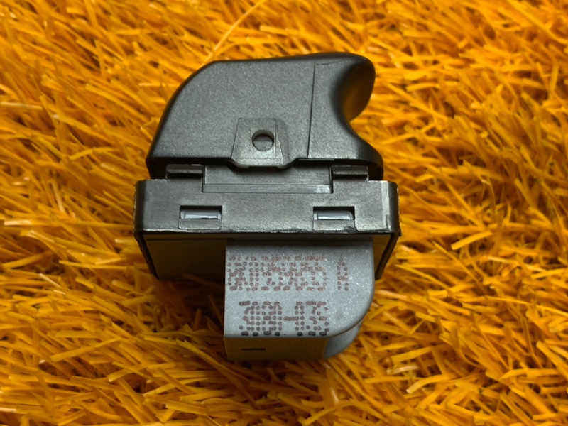 кнопка стеклоподъемника, 260 рублей, Красноярск